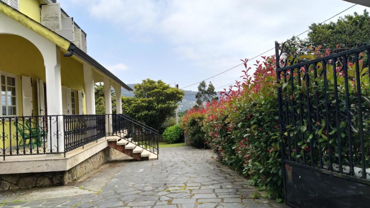 Casa Con Jardin En La Playa De Almieiras Vila Fene Exterior foto